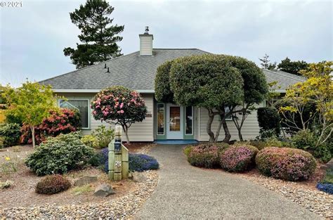 gated communities in florence oregon.